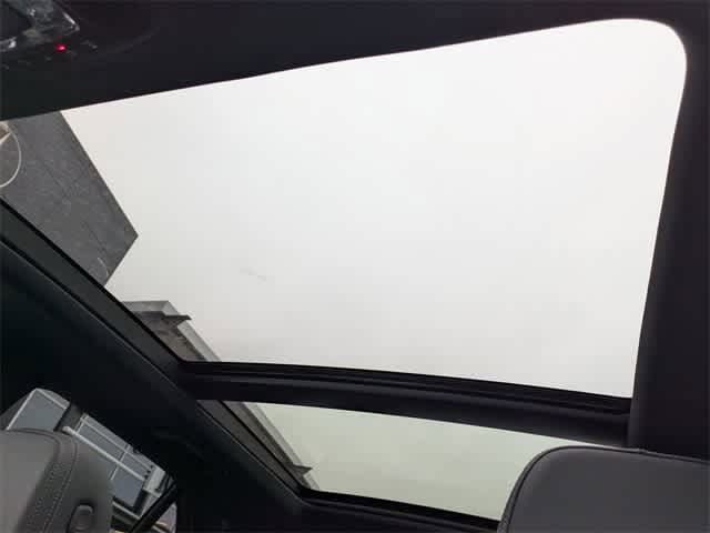 Thumbnail: 2025 Mercedes-Benz GLE - 27