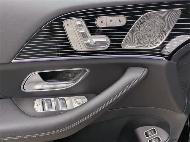 Thumbnail: 2025 Mercedes-Benz GLE - 20