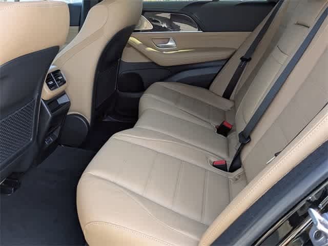 Thumbnail: 2025 Mercedes-Benz GLE - 9