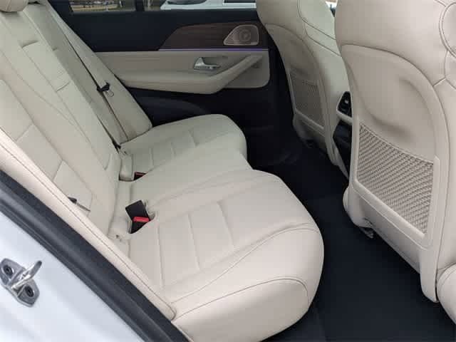 Thumbnail: 2025 Mercedes-Benz GLE - 16