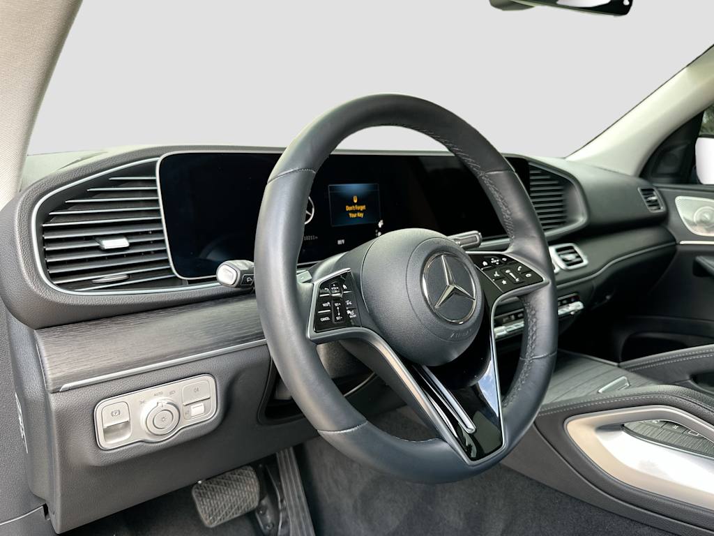 Thumbnail: 2025 Mercedes-Benz GLE - 2