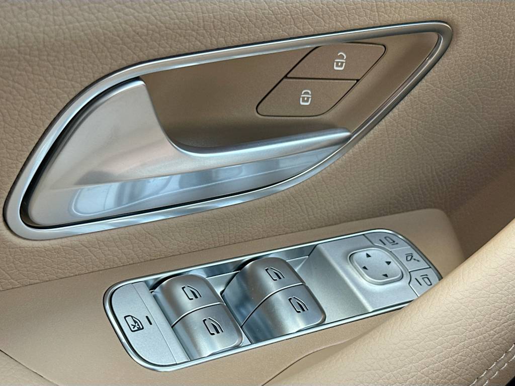Thumbnail: 2026 Mercedes-Benz GLE - 29