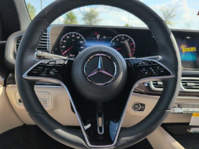 Thumbnail: 2026 Mercedes-Benz GLE - 14