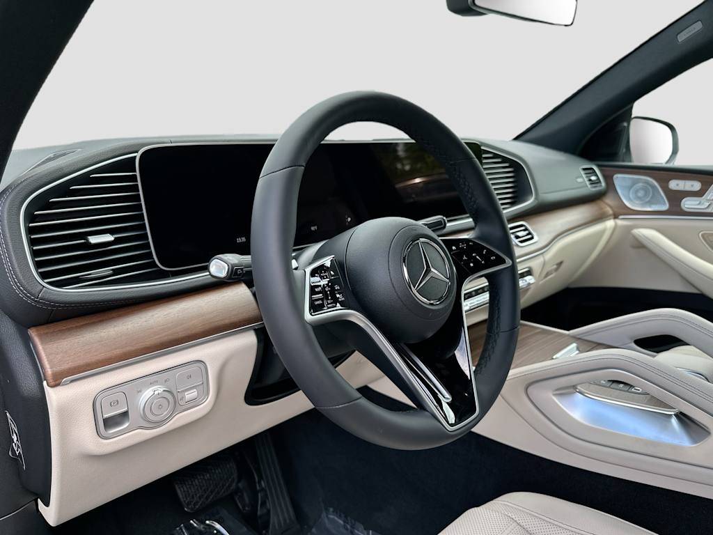 Thumbnail: 2026 Mercedes-Benz GLE - 2