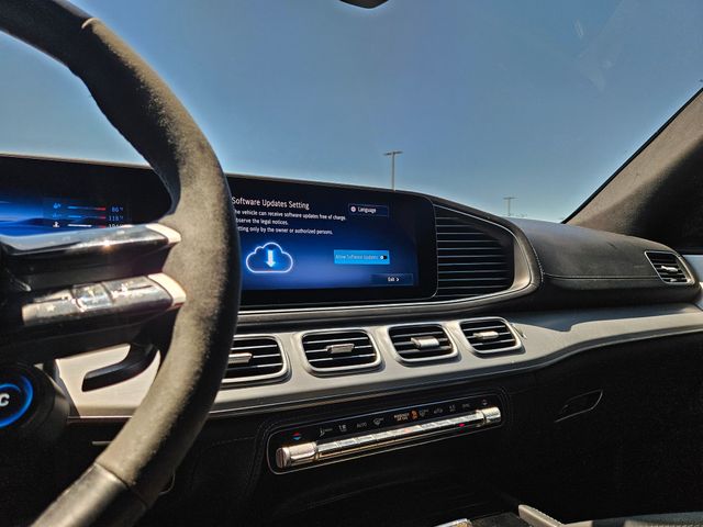 Thumbnail: 2025 Mercedes-Benz GLE - 32