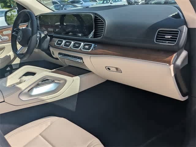 Thumbnail: 2025 Mercedes-Benz GLS - 10