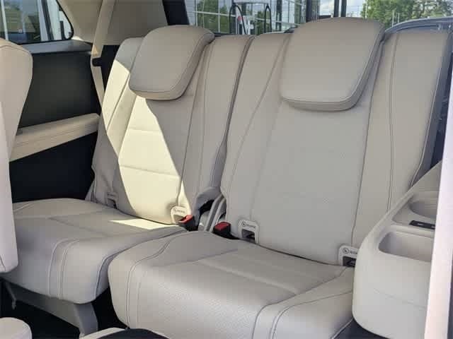 Thumbnail: 2025 Mercedes-Benz GLS - 15