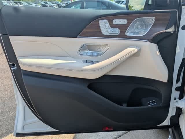 Thumbnail: 2025 Mercedes-Benz GLS - 19