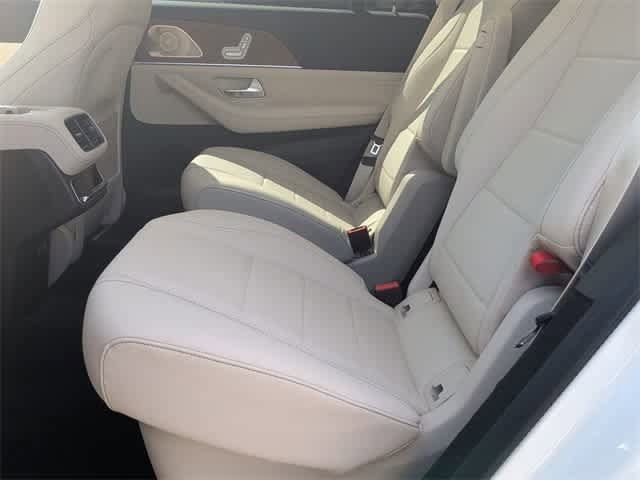 Thumbnail: 2025 Mercedes-Benz GLS - 9