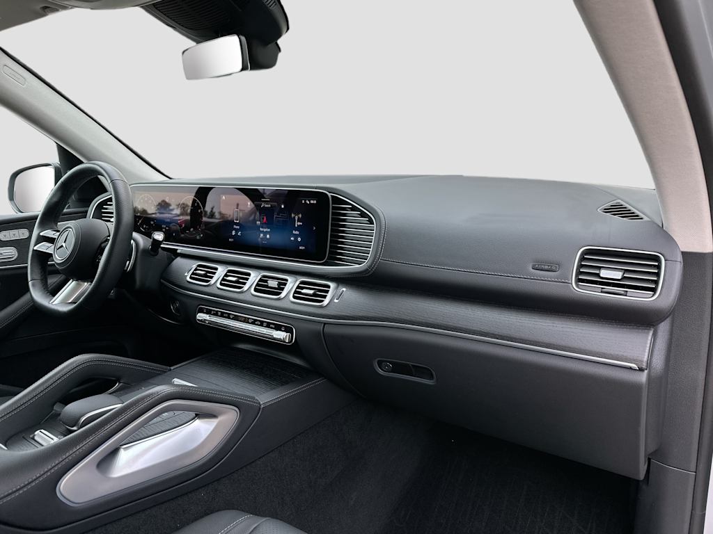 Thumbnail: 2026 Mercedes-Benz GLS - 35