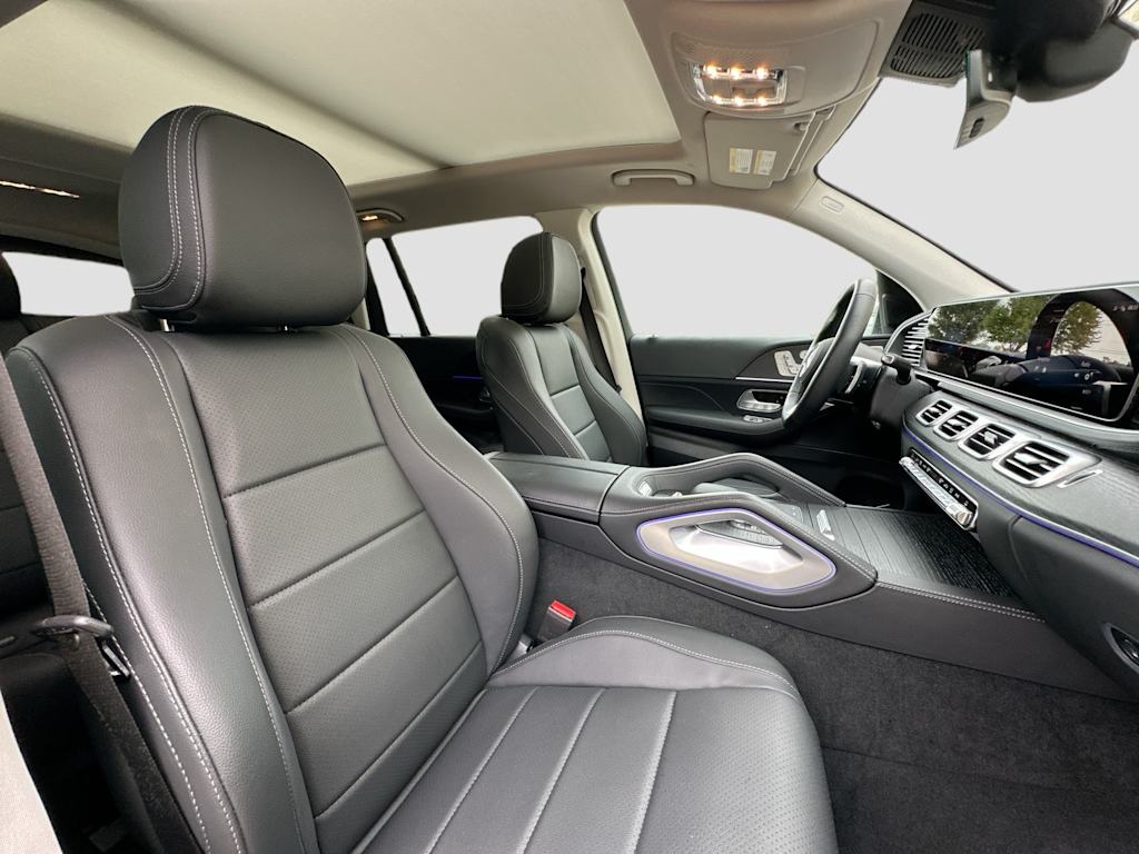 Thumbnail: 2026 Mercedes-Benz GLS - 11