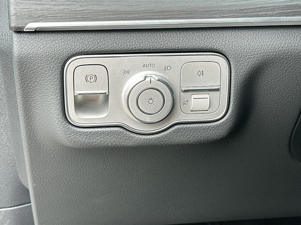 Thumbnail: 2026 Mercedes-Benz GLS - 21