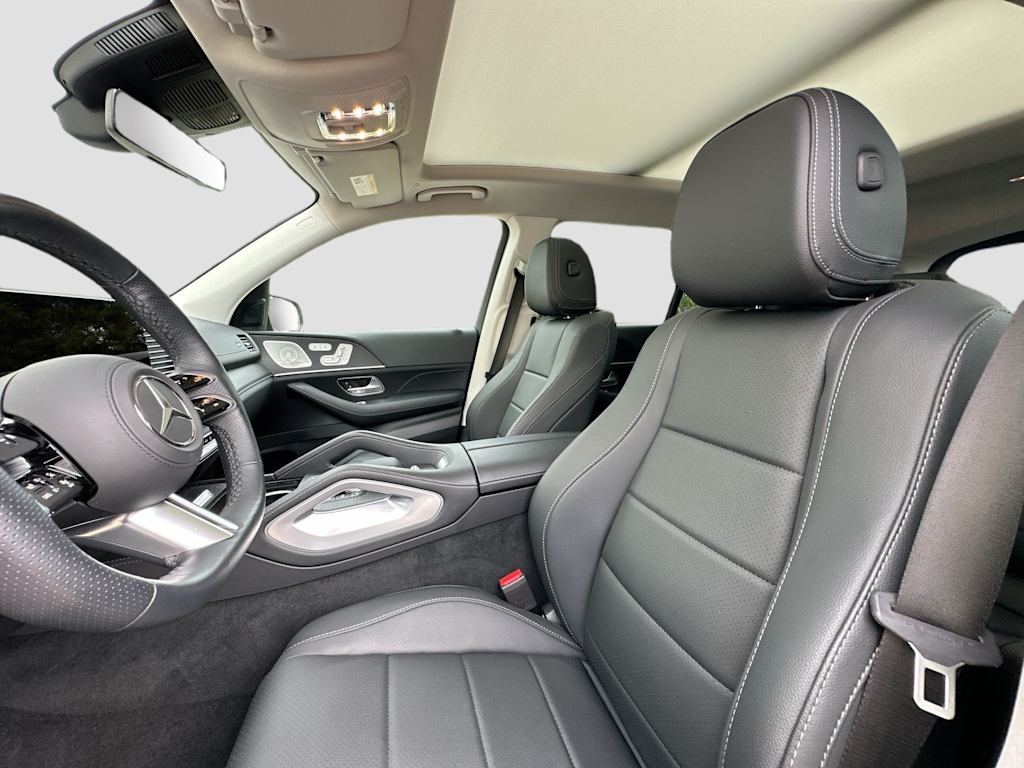 Thumbnail: 2026 Mercedes-Benz GLS - 10