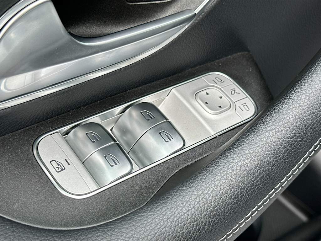 Thumbnail: 2026 Mercedes-Benz GLS - 27