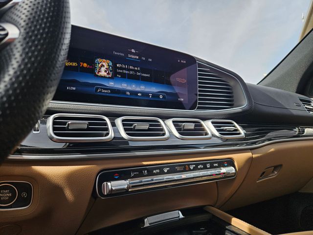 Thumbnail: 2024 Mercedes-Benz GLS - 15