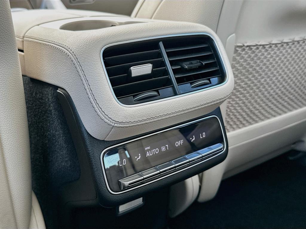 Thumbnail: 2025 Mercedes-Benz GLS - 31