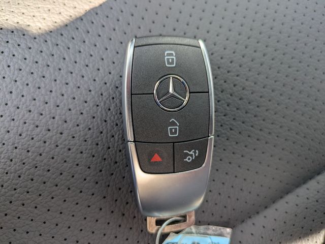 2025 Mercedes-Benz GLS Base - Photo 16