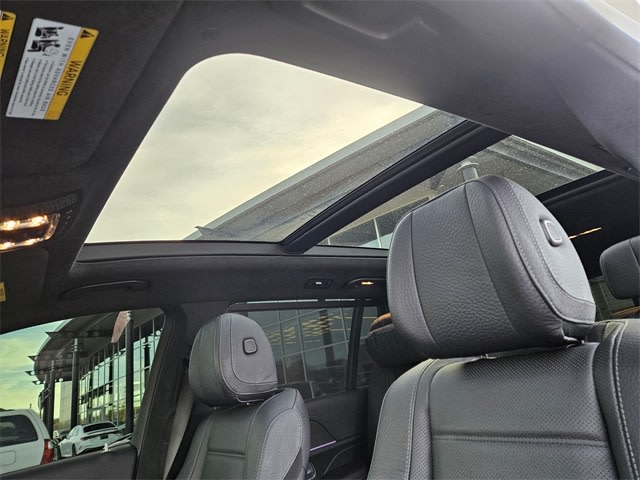 Thumbnail: 2023 Mercedes-Benz GLS - 26