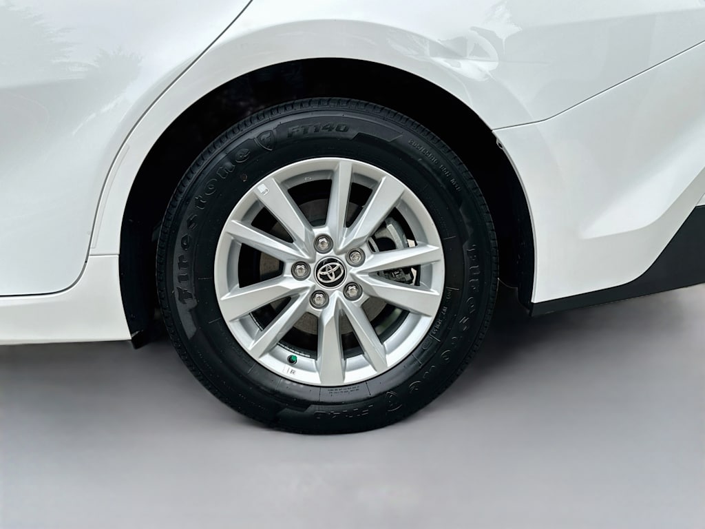 Thumbnail: 2025 Toyota Camry - 7