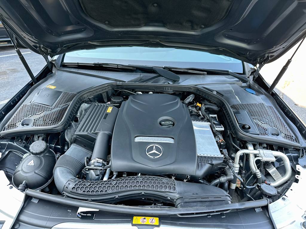 Thumbnail: 2016 Mercedes-Benz C-Class - 9