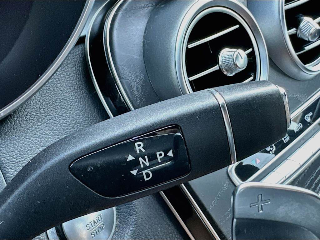 Thumbnail: 2016 Mercedes-Benz C-Class - 27