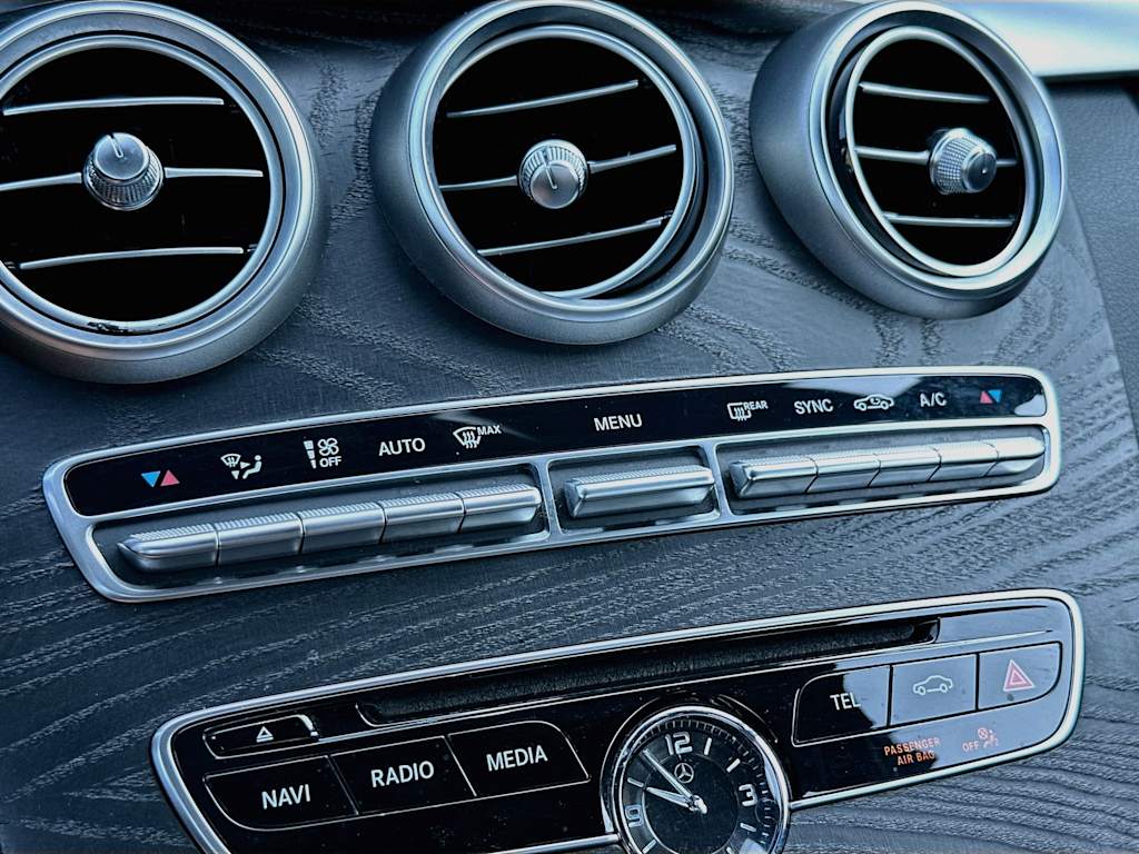 Thumbnail: 2016 Mercedes-Benz C-Class - 26