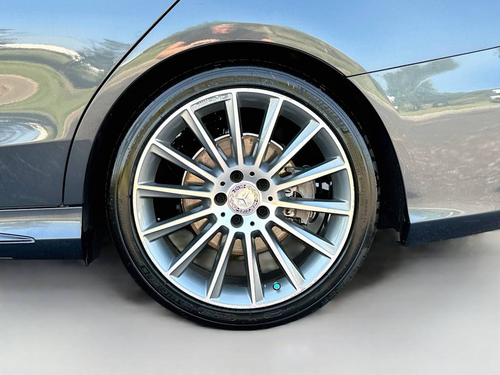 Thumbnail: 2016 Mercedes-Benz C-Class - 8