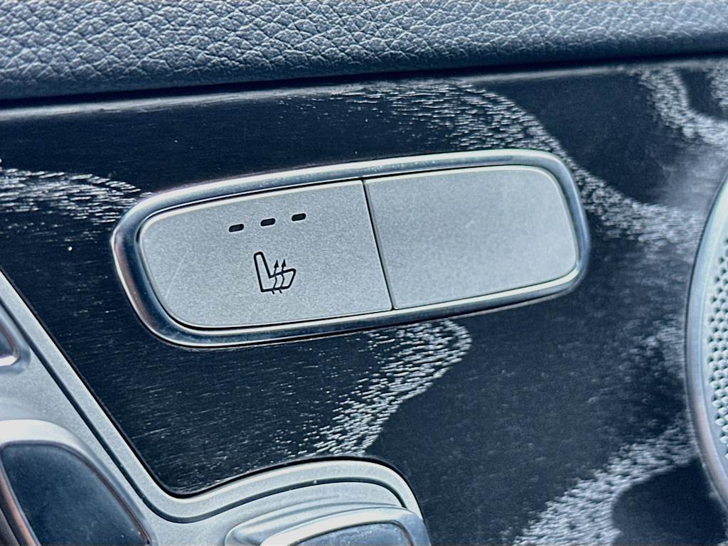 Thumbnail: 2016 Mercedes-Benz C-Class - 30