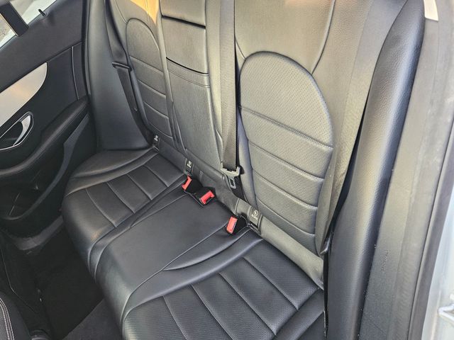 Thumbnail: 2016 Mercedes-Benz C-Class - 23