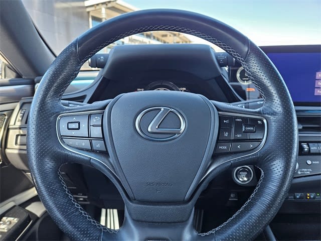 Thumbnail: 2024 Lexus ES - 14