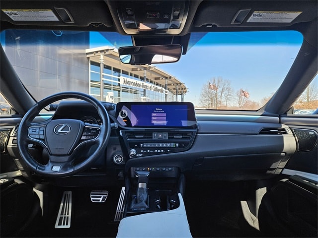 Thumbnail: 2024 Lexus ES - 10