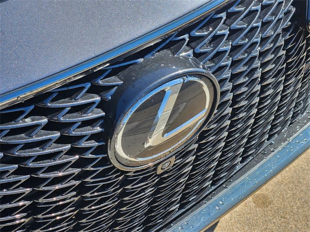 Thumbnail: 2024 Lexus ES - 23