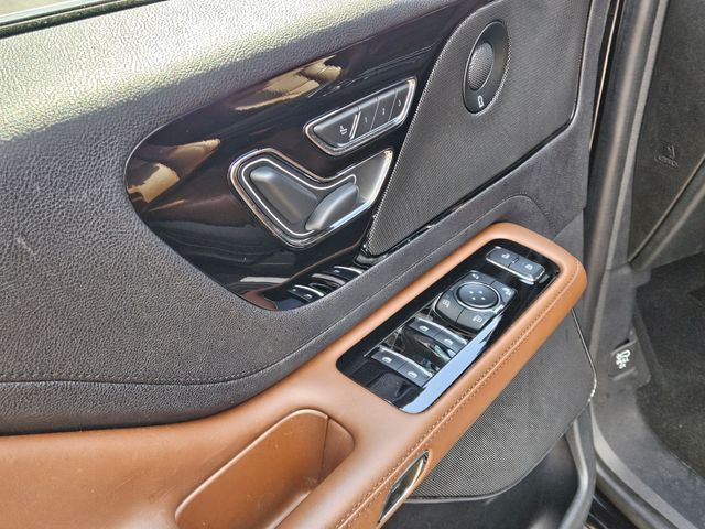 Thumbnail: 2022 Lincoln Aviator - 21