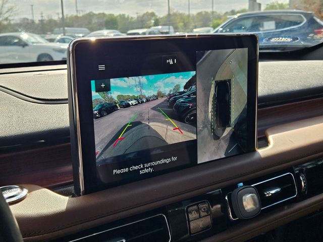 Thumbnail: 2022 Lincoln Aviator - 32