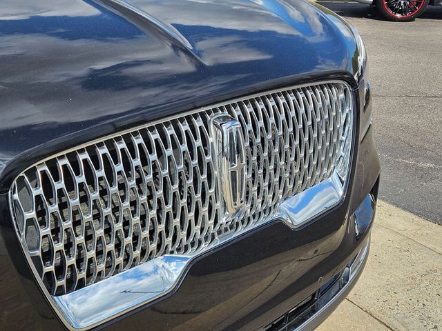Thumbnail: 2022 Lincoln Aviator - 20