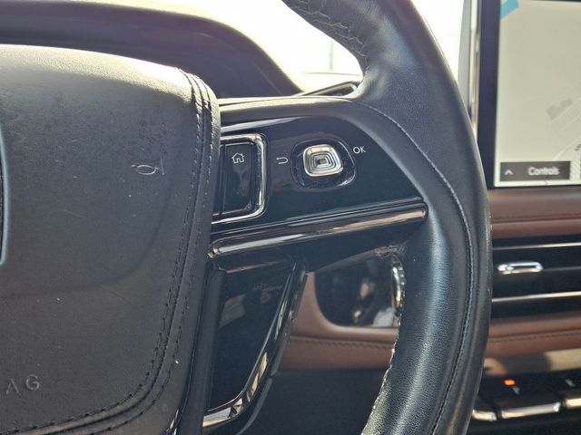 Thumbnail: 2022 Lincoln Aviator - 29