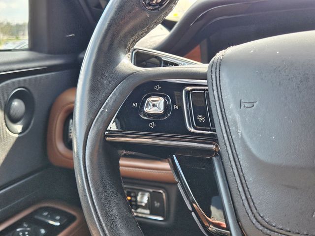 Thumbnail: 2022 Lincoln Aviator - 28