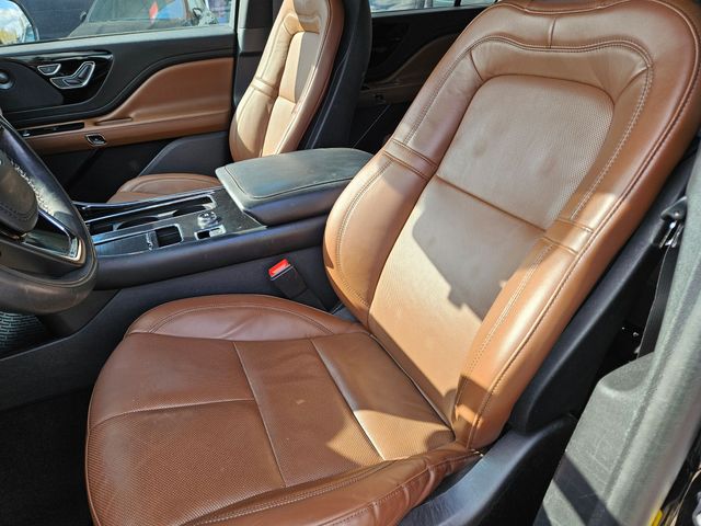 Thumbnail: 2022 Lincoln Aviator - 9