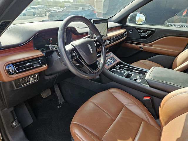 Thumbnail: 2022 Lincoln Aviator - 2