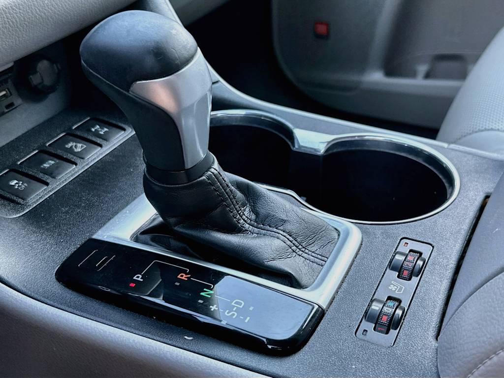 Thumbnail: 2019 Toyota Highlander - 16