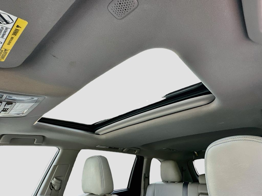 Thumbnail: 2019 Toyota Highlander - 31