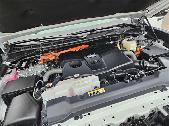 Thumbnail: 2025 Toyota Tundra - 8