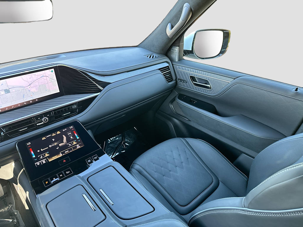 Thumbnail: 2026 INFINITI QX80 - 15