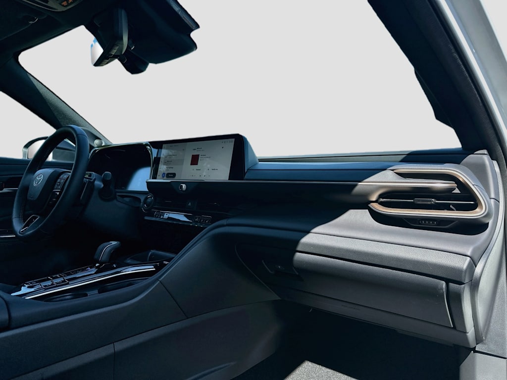 Thumbnail: 2026 Toyota Crown Signia - 32