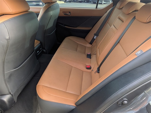 Thumbnail: 2024 Lexus ES - 23