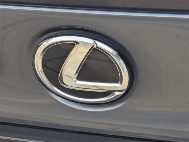 Thumbnail: 2024 Lexus ES - 7