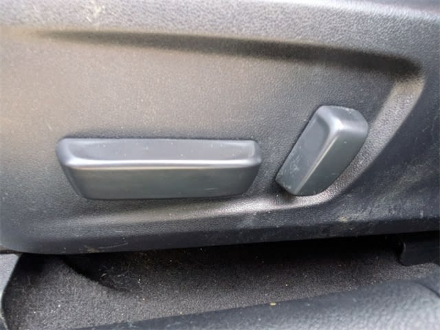 Thumbnail: 2024 Lexus ES - 21