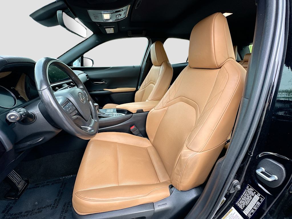 Thumbnail: 2023 Lexus UX - 11