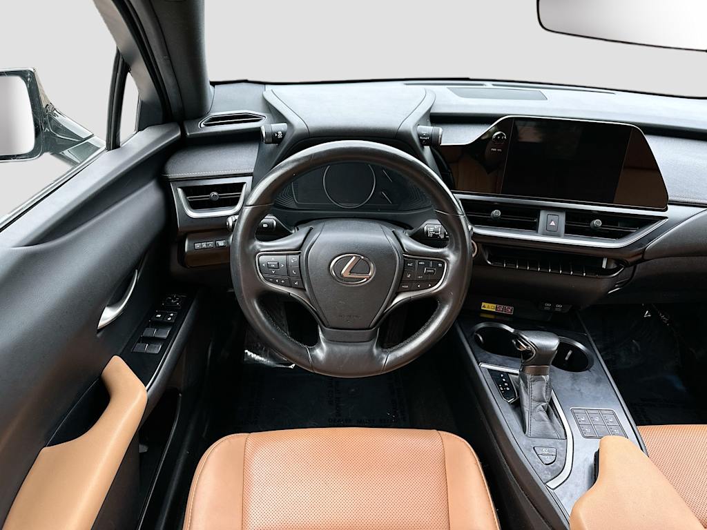 Thumbnail: 2023 Lexus UX - 13
