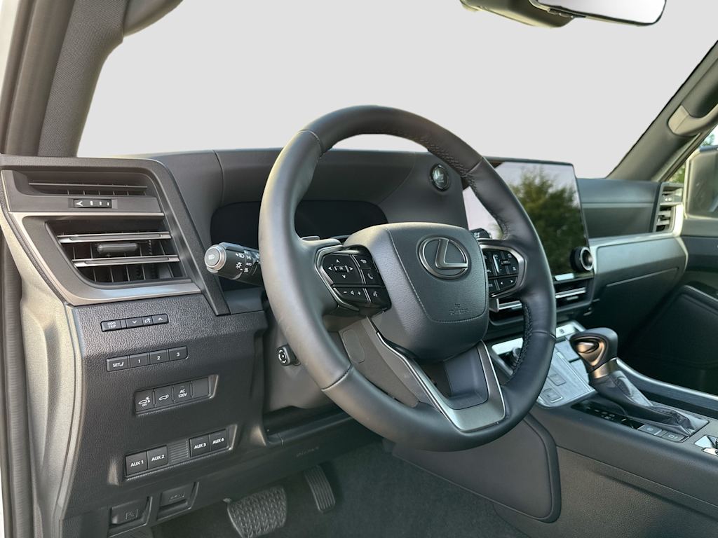 Thumbnail: 2026 Lexus ES - 2